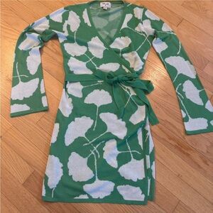 Diane Von Furstenberg Green Knit Top